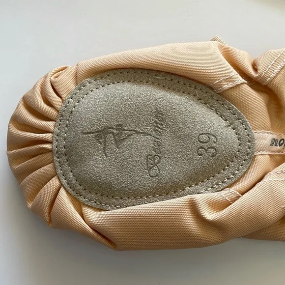 Dance & Ballet Shoes Beige Size 6 NWT - Picture 5 of 8